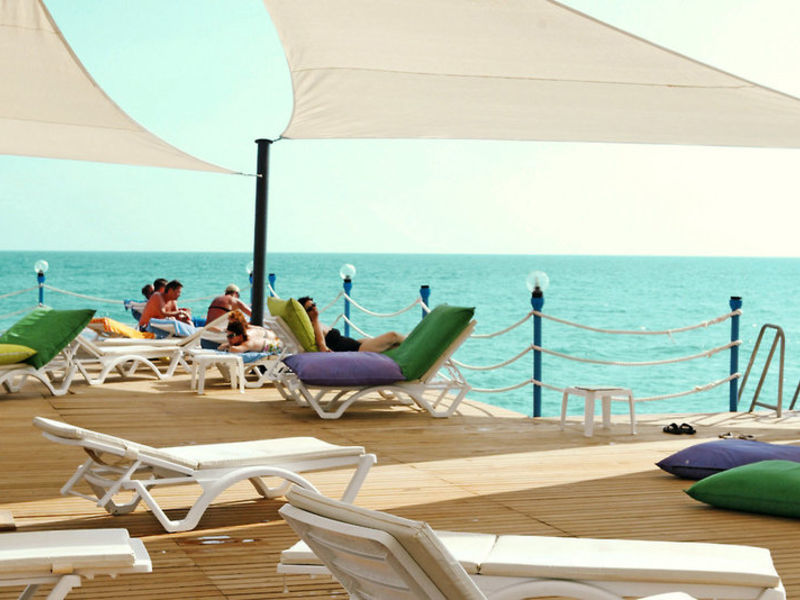 Sea World Resort & Spa
