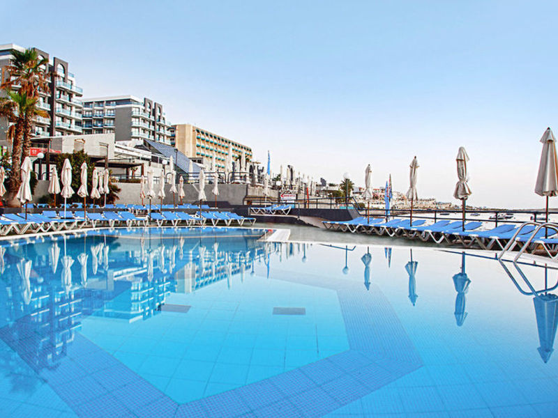 Seashells Resort at Suncrest