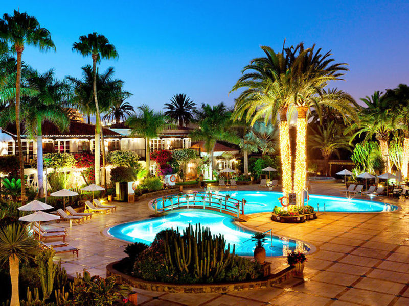 Seaside Grand Hotel Residencia