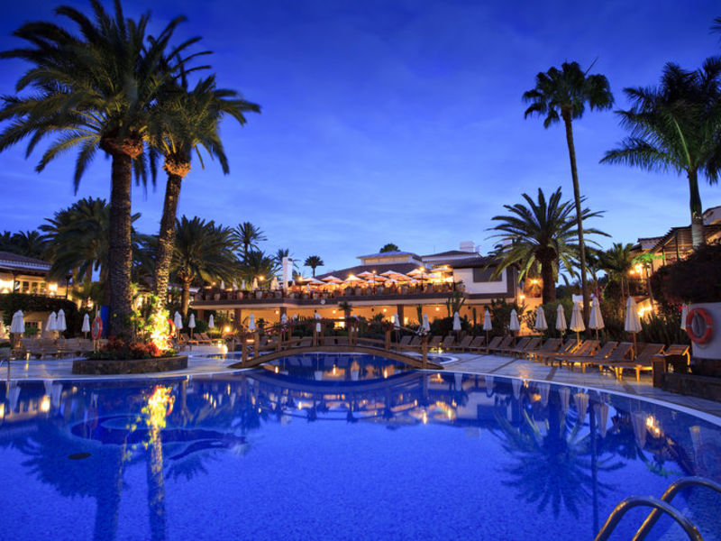 Seaside Grand Hotel Residencia