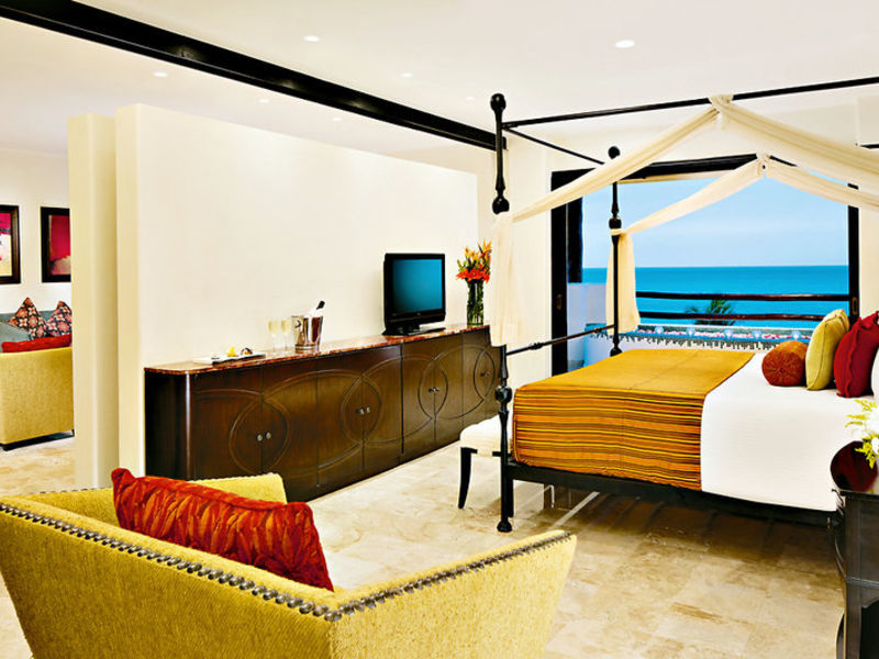 Secrets Maroma Beach