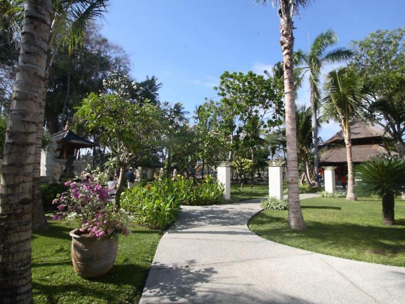 Segara Village Hotel