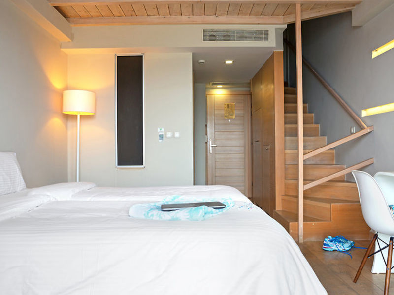 SENTIDO Aegean Pearl