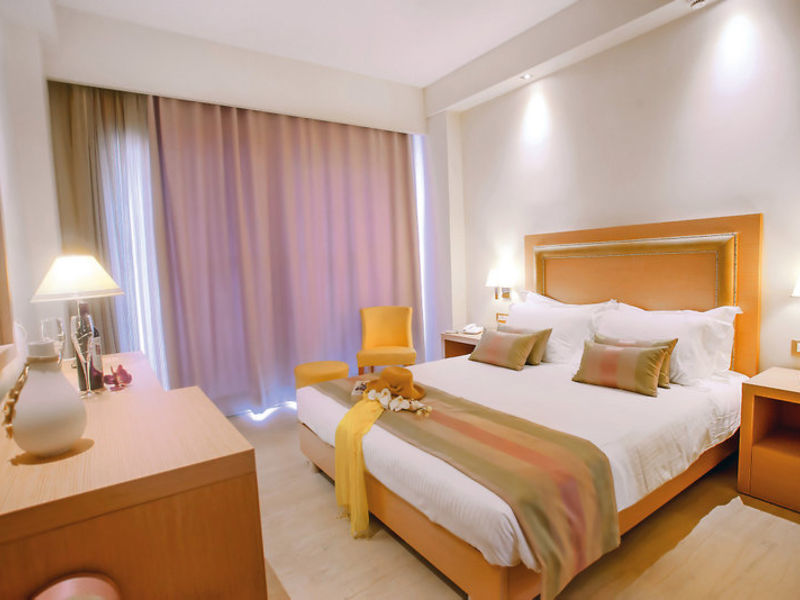 SENTIDO Alexandra Beach Resort