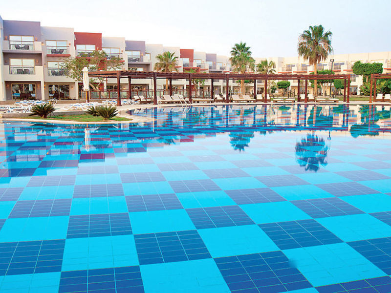 SENTIDO Crystal Bay Resor