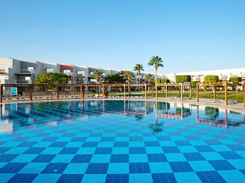 SENTIDO Crystal Bay Resor