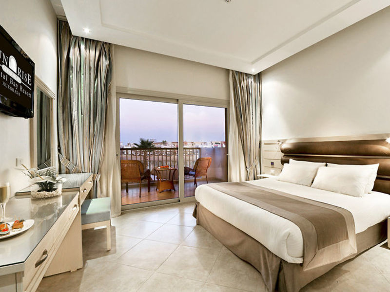 SENTIDO Crystal Bay Resor