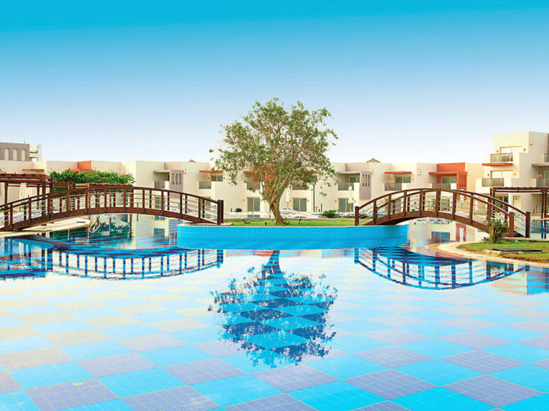 SENTIDO Crystal Bay Resor