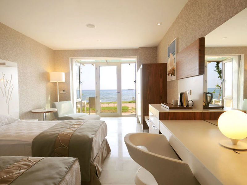 SENTIDO Gold Island