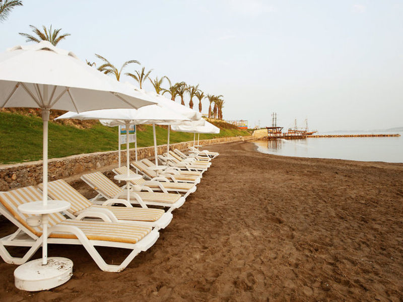 SENTIDO Gold Island