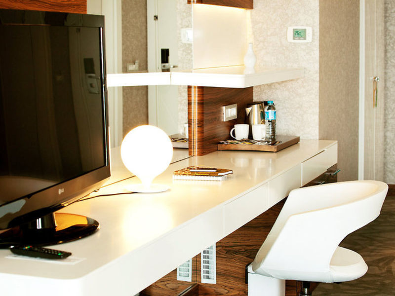 SENTIDO Gold Island