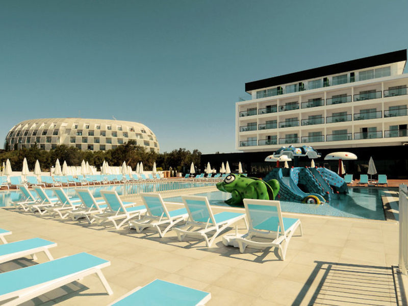 SENTIDO Gold Island