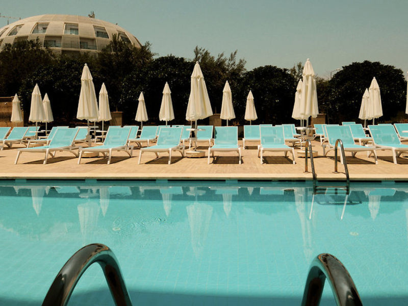 SENTIDO Gold Island
