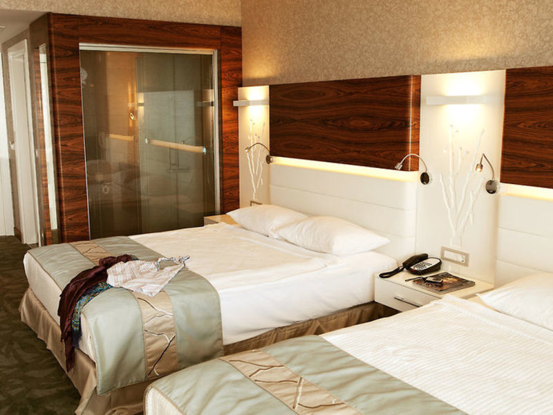 SENTIDO Gold Island