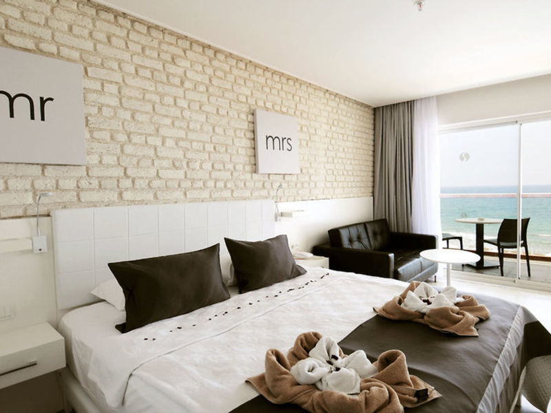 SENTIDO Gold Island