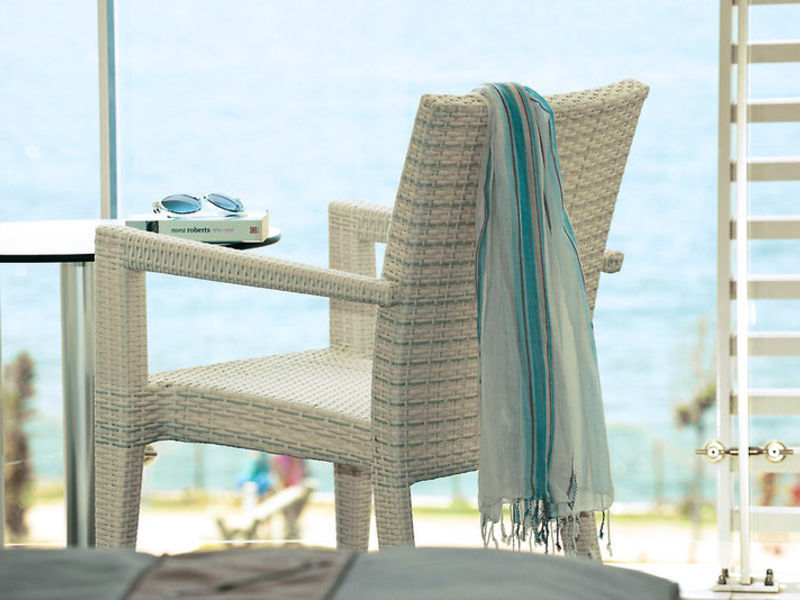 SENTIDO Gold Island