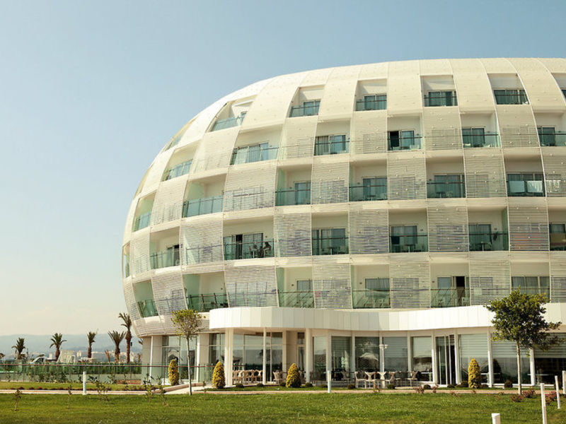 SENTIDO Gold Island