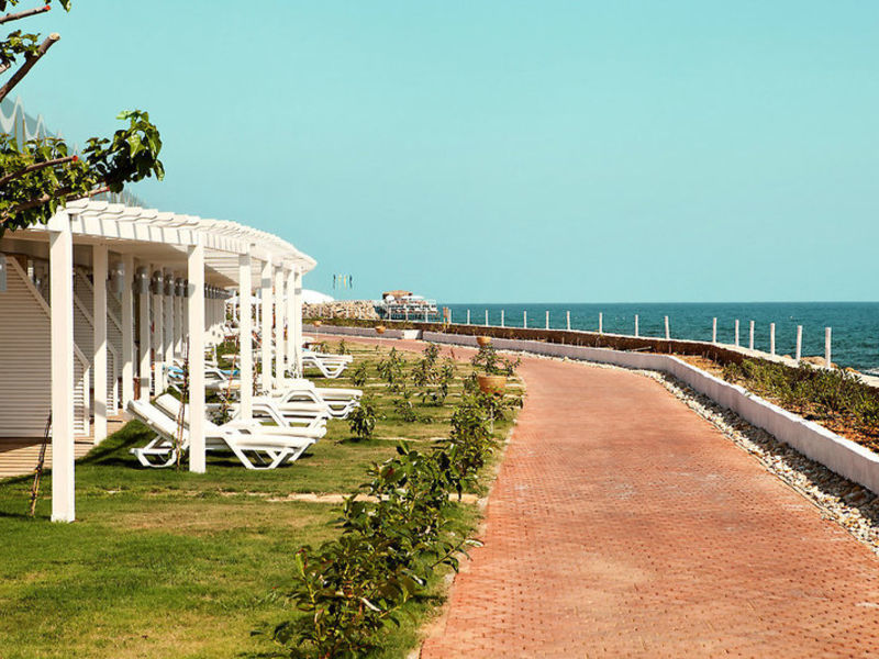 SENTIDO Gold Island