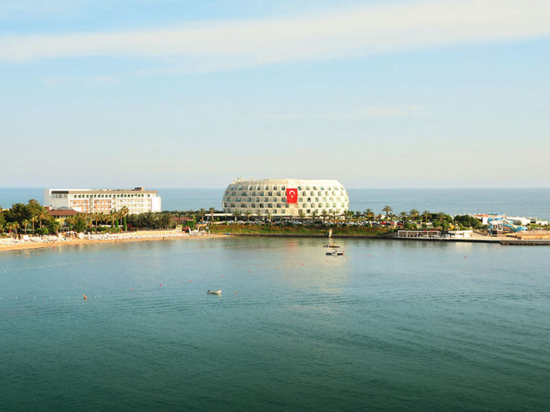 SENTIDO Gold Island