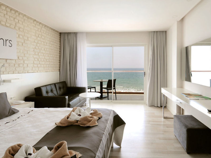 SENTIDO Gold Island