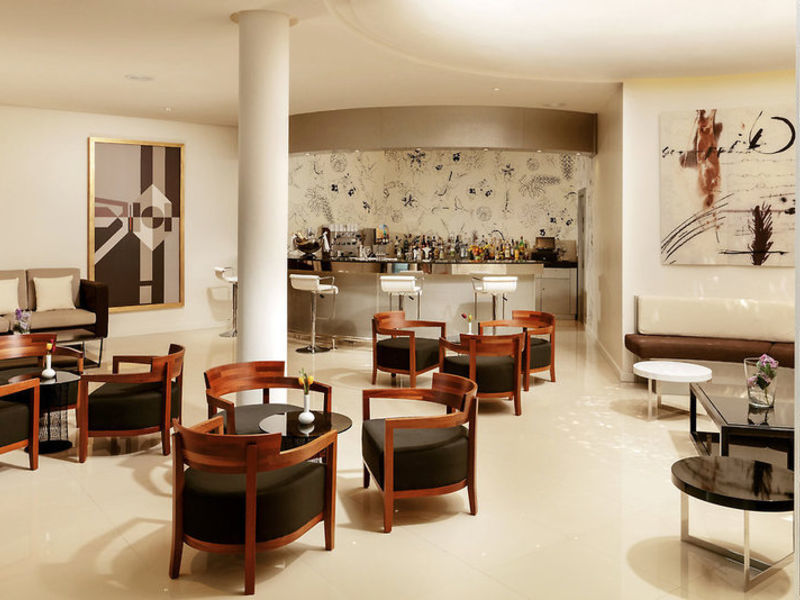 SENTIDO H10 White Suites