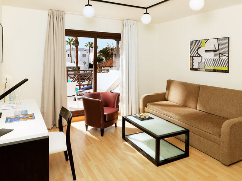SENTIDO H10 White Suites