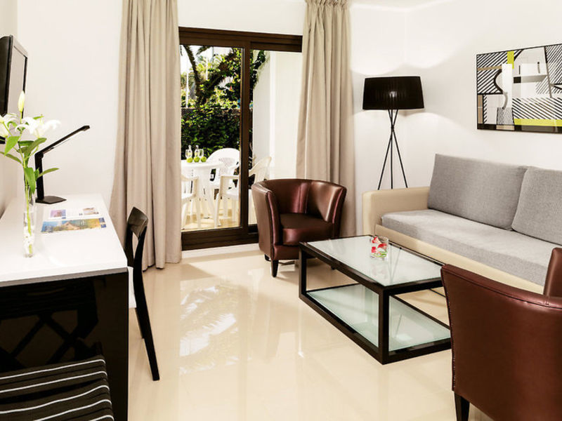 SENTIDO H10 White Suites