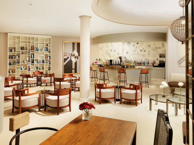 SENTIDO H10 White Suites