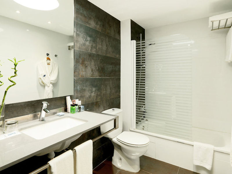 SENTIDO H10 White Suites