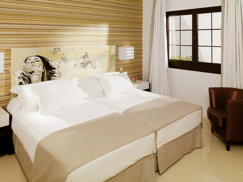 SENTIDO H10 White Suites