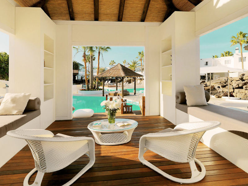 SENTIDO H10 White Suites