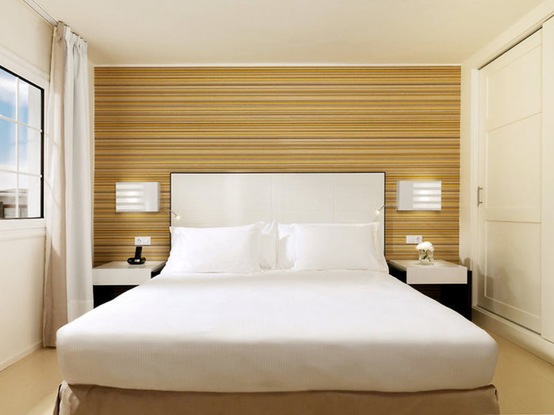 SENTIDO H10 White Suites