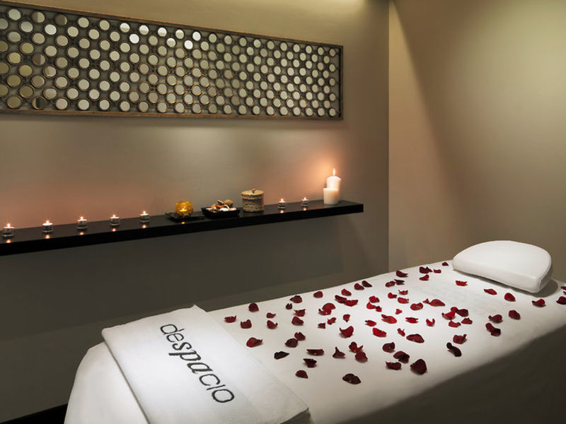 SENTIDO H10 White Suites