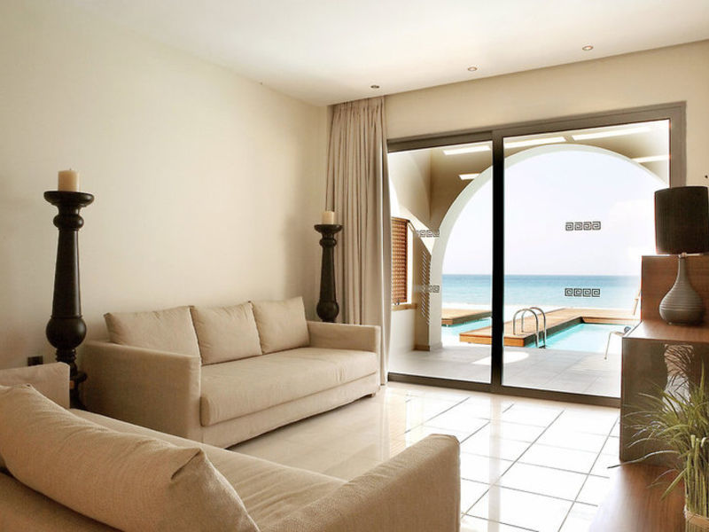 SENTIDO Ixian All Suites