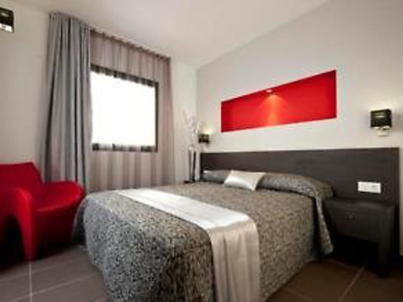 SENTIDO Migjorn Suites &