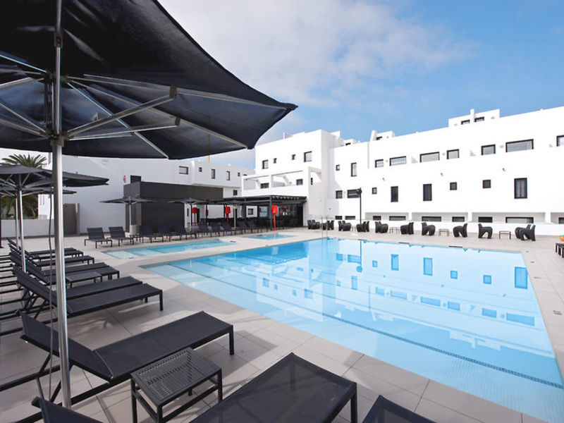 SENTIDO Migjorn Suites &