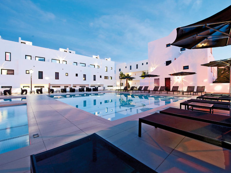 SENTIDO Migjorn Suites &