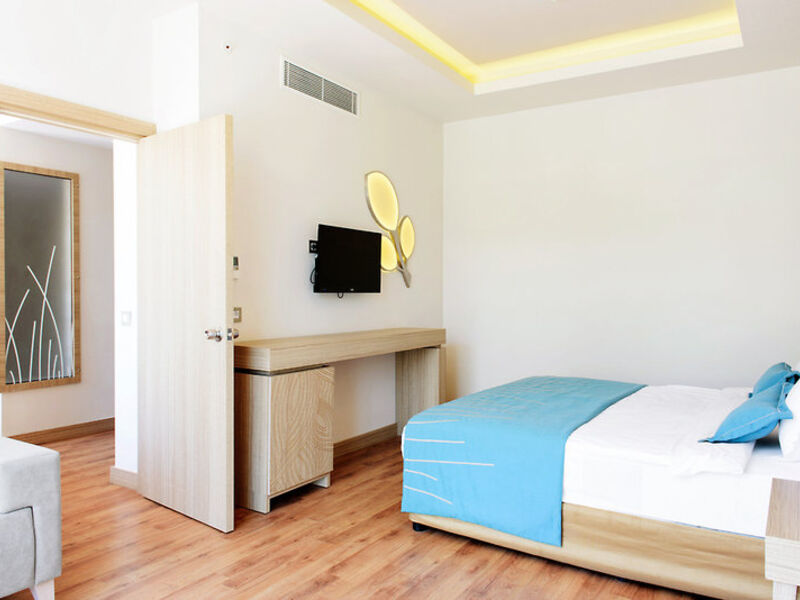 SENTIDO Orka Lotus Beach