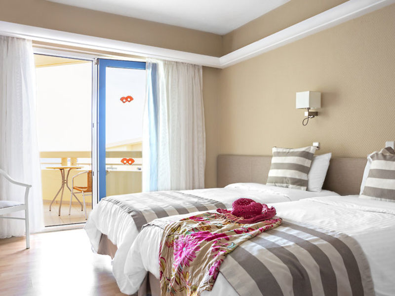 SENTIDO Pearl Beach