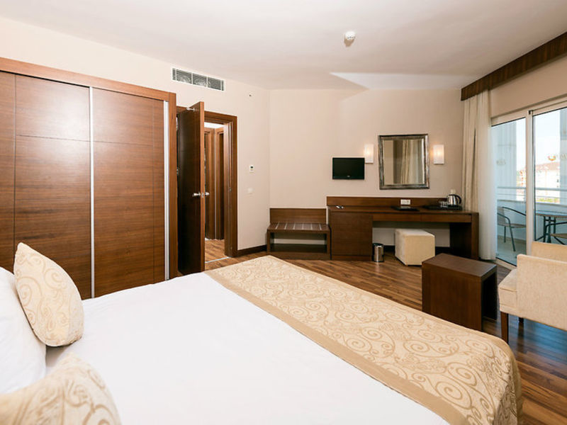 SENTIDO Roma Beach Resort
