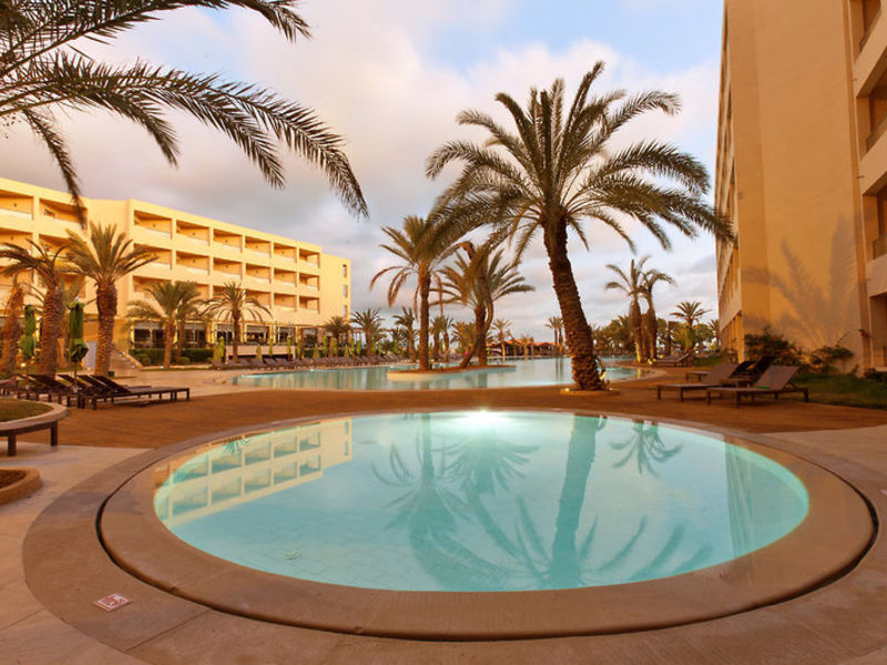SENTIDO Rosa Beach