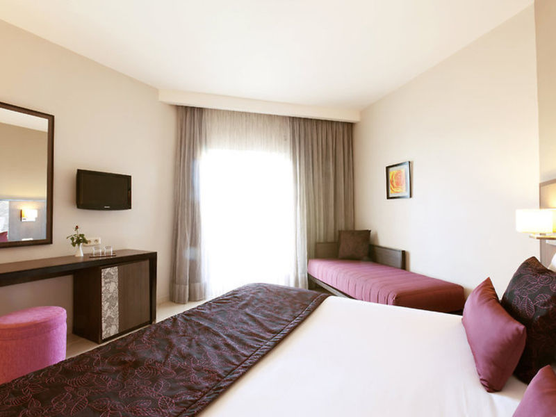 SENTIDO Rosa Beach