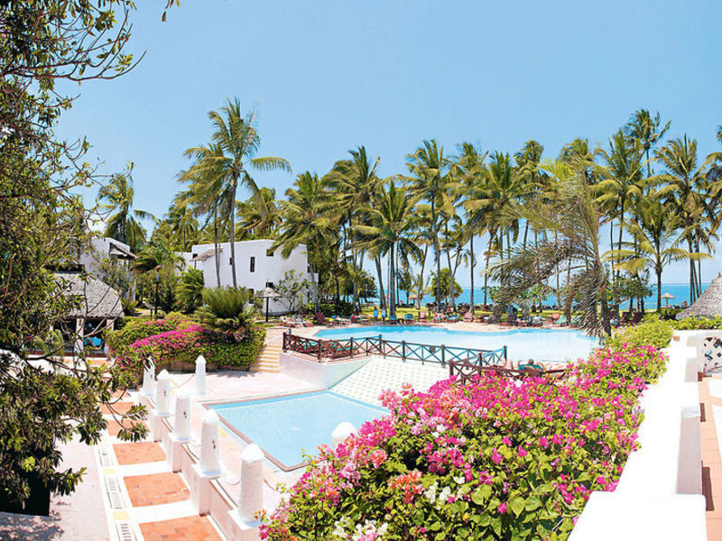 Serena Beach Hotel & Spa