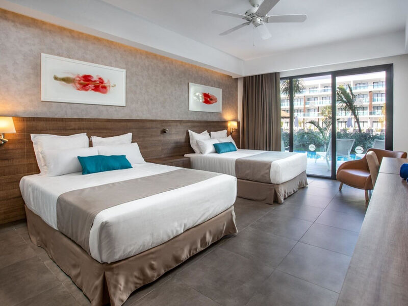 Serenade Punta Cana Beach &Amp; Spa