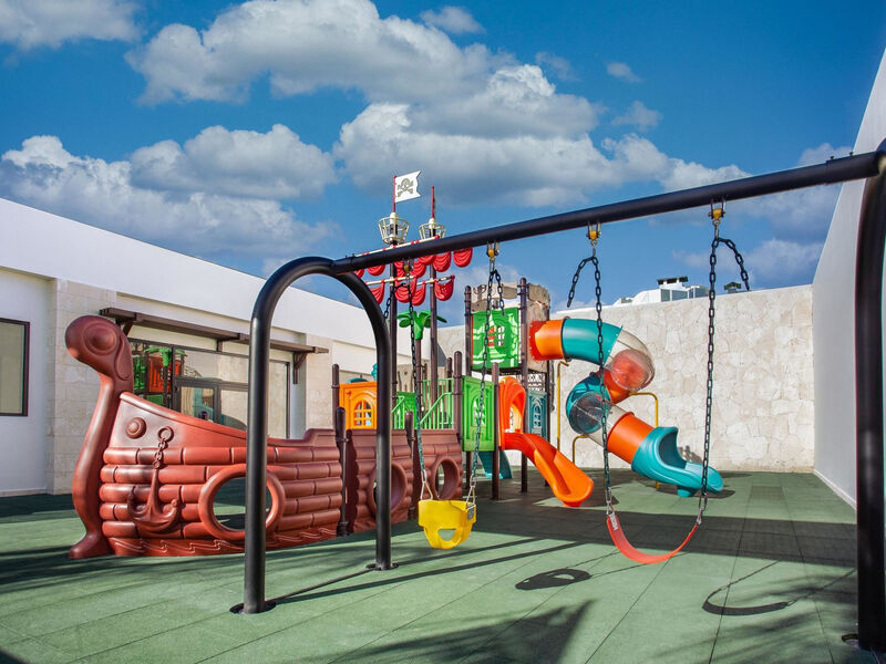 Serenade Punta Cana Beach &Amp; Spa