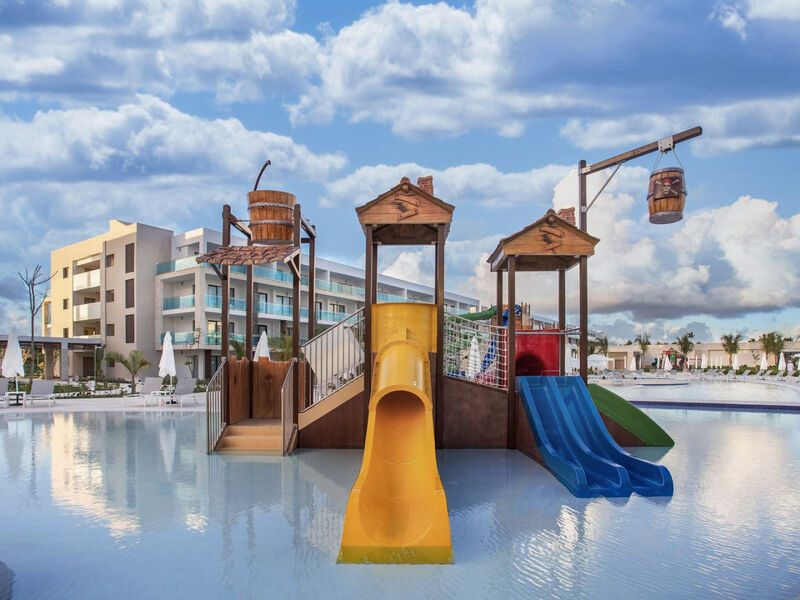 Serenade Punta Cana Beach &Amp; Spa