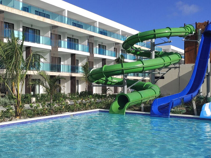 Serenade Punta Cana Beach &Amp; Spa