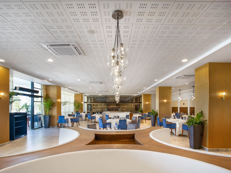 Serenade Punta Cana Beach &Amp; Spa