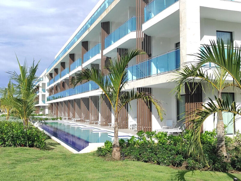 Serenade Punta Cana Beach &Amp; Spa