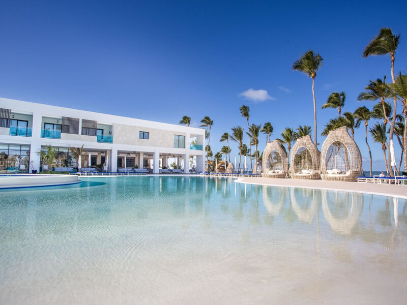 Serenade Punta Cana Beach &Amp; Spa